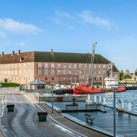 Grannys House - View Of The Harbour - Ground Floor *