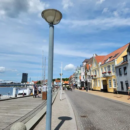 Grannys House - View Of The Harbour - Ground Floor Sønderborg